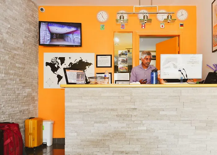 Kensington College Backpackers Hostel Toronto